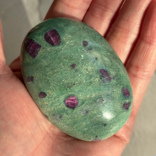 【Ruby in Fuchsite Palm Stone⑤】インド産 ルビーインフックサイト パーム