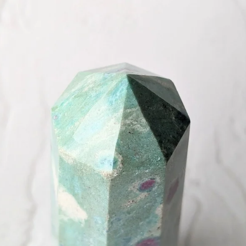 【Ruby in Fuchsite Tower 277g】インド産 ルビーインフックサイト タワー