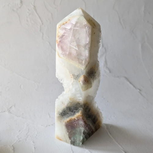 【Fluorite Druzy Tower】フローライトドゥルージータワー