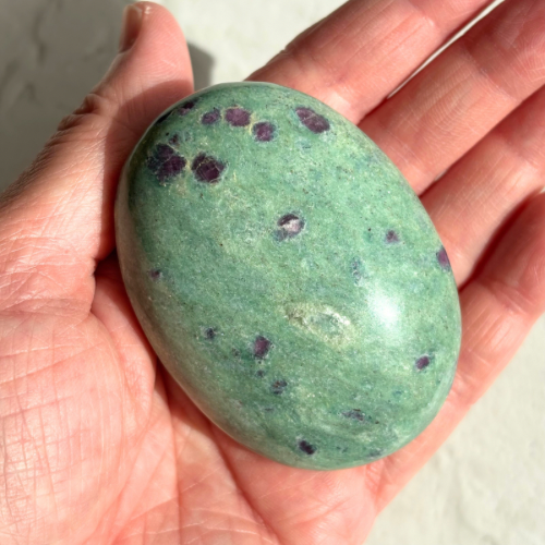 【Ruby in Fuchsite Palm Stone④】インド産 ルビーインフックサイト パーム