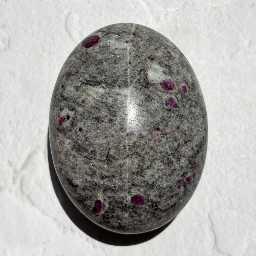 【Ruby in Matrix Palm Stone⑨】インド産 ルビーインマトリックス パームストーン