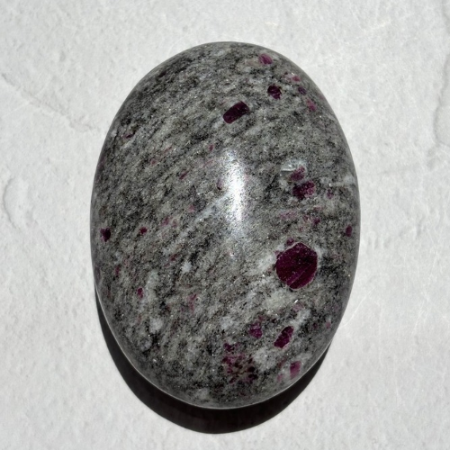 【Ruby in Matrix Palm Stone⑤】インド産 ルビーインマトリックス パームストーン