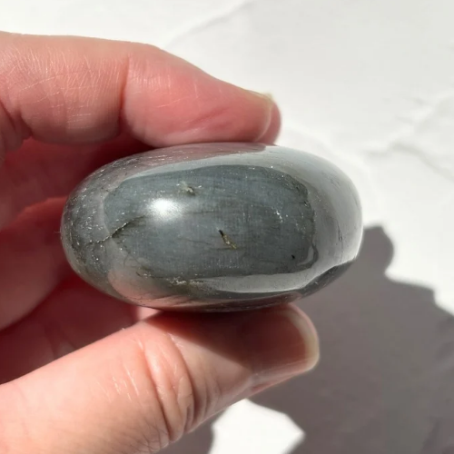 【Labradorite Palm Stone②】マダガスカル産 ラブラドライトパーム