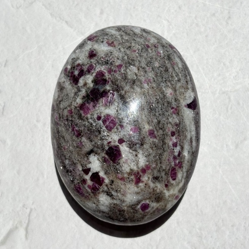 【Ruby in Matrix Palm Stone②】インド産 ルビーインマトリックス パームストーン