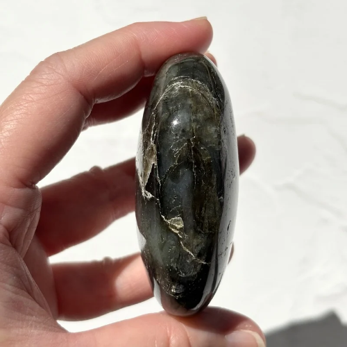 【Labradorite Palm Stone⑤】マダガスカル産 ラブラドライトパーム
