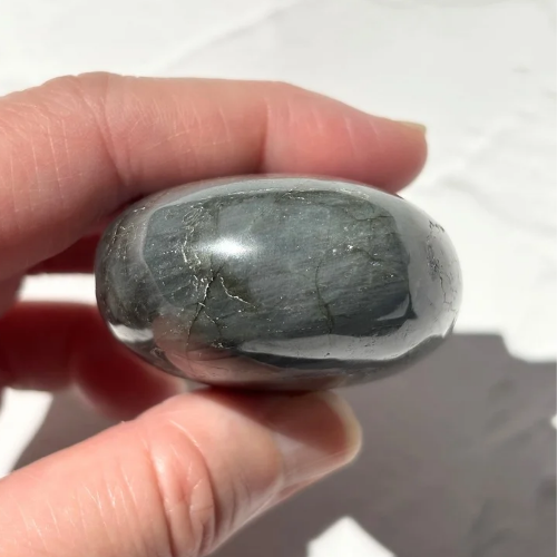 【Labradorite Palm Stone②】マダガスカル産 ラブラドライトパーム